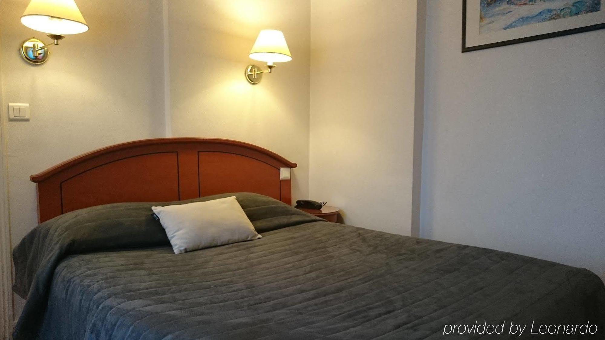 Hotel De Geneve Париж Екстериор снимка