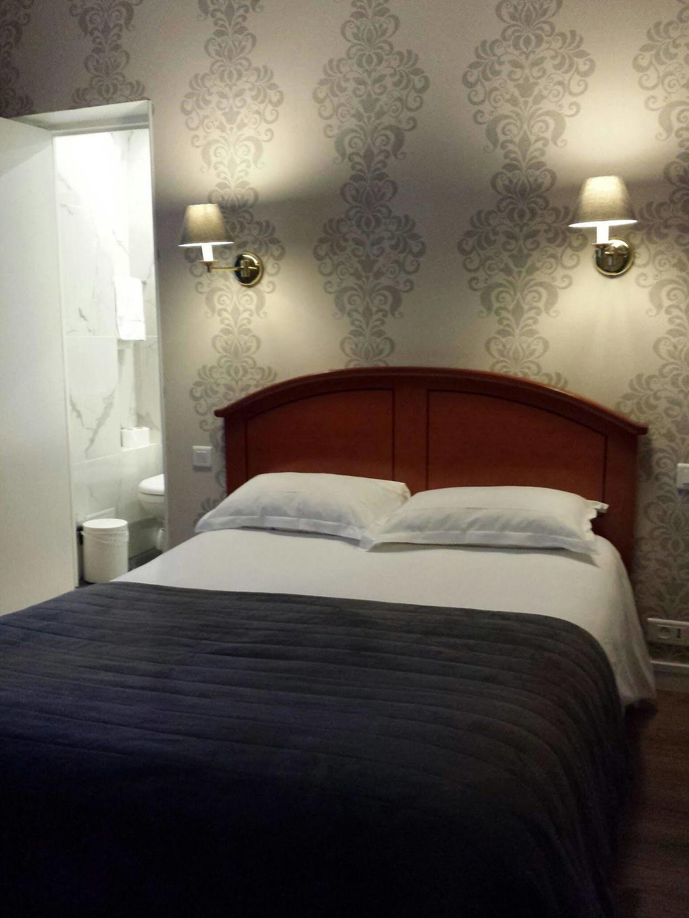 Hotel De Geneve Париж Екстериор снимка