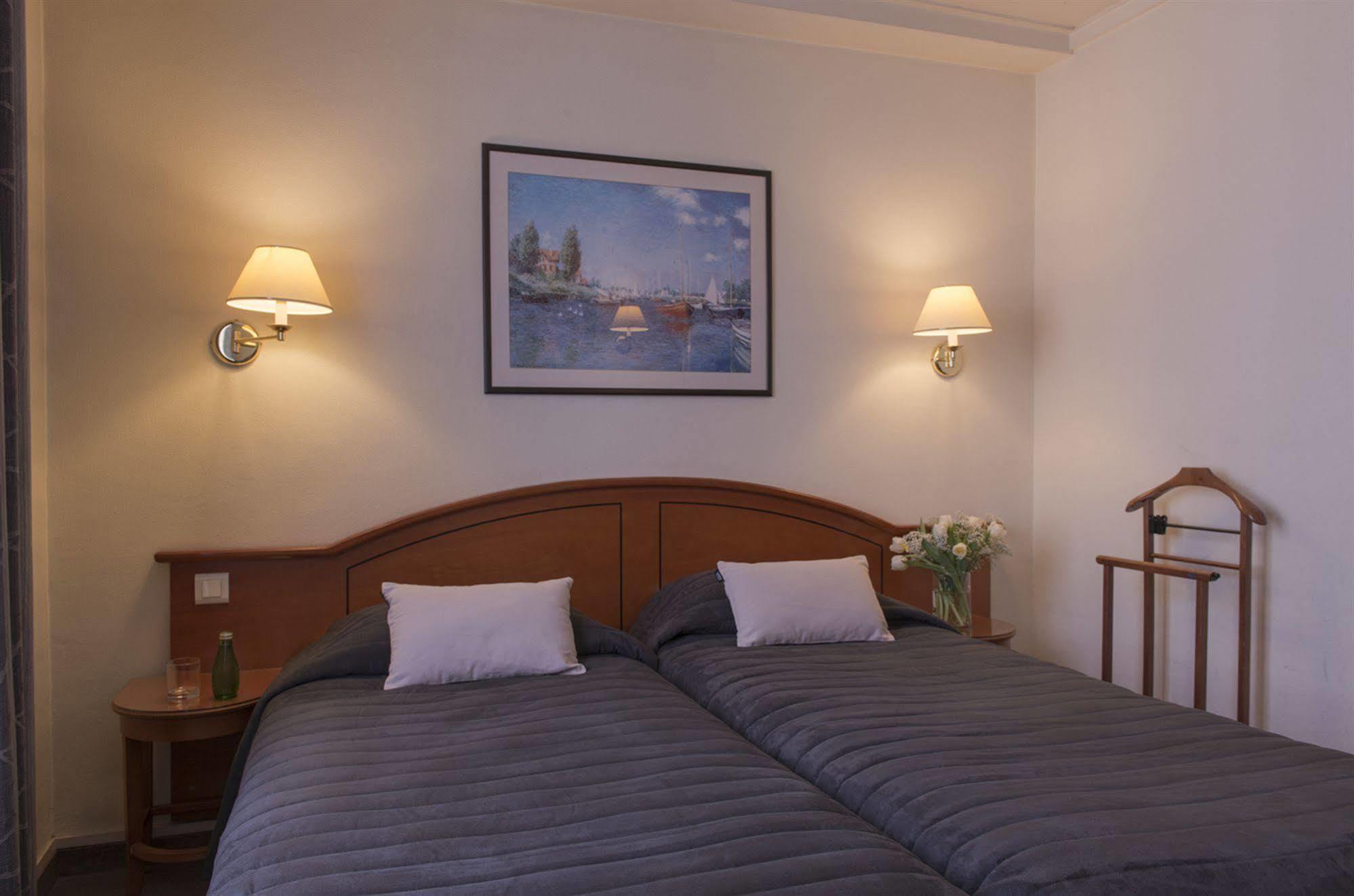 Hotel De Geneve Париж Екстериор снимка